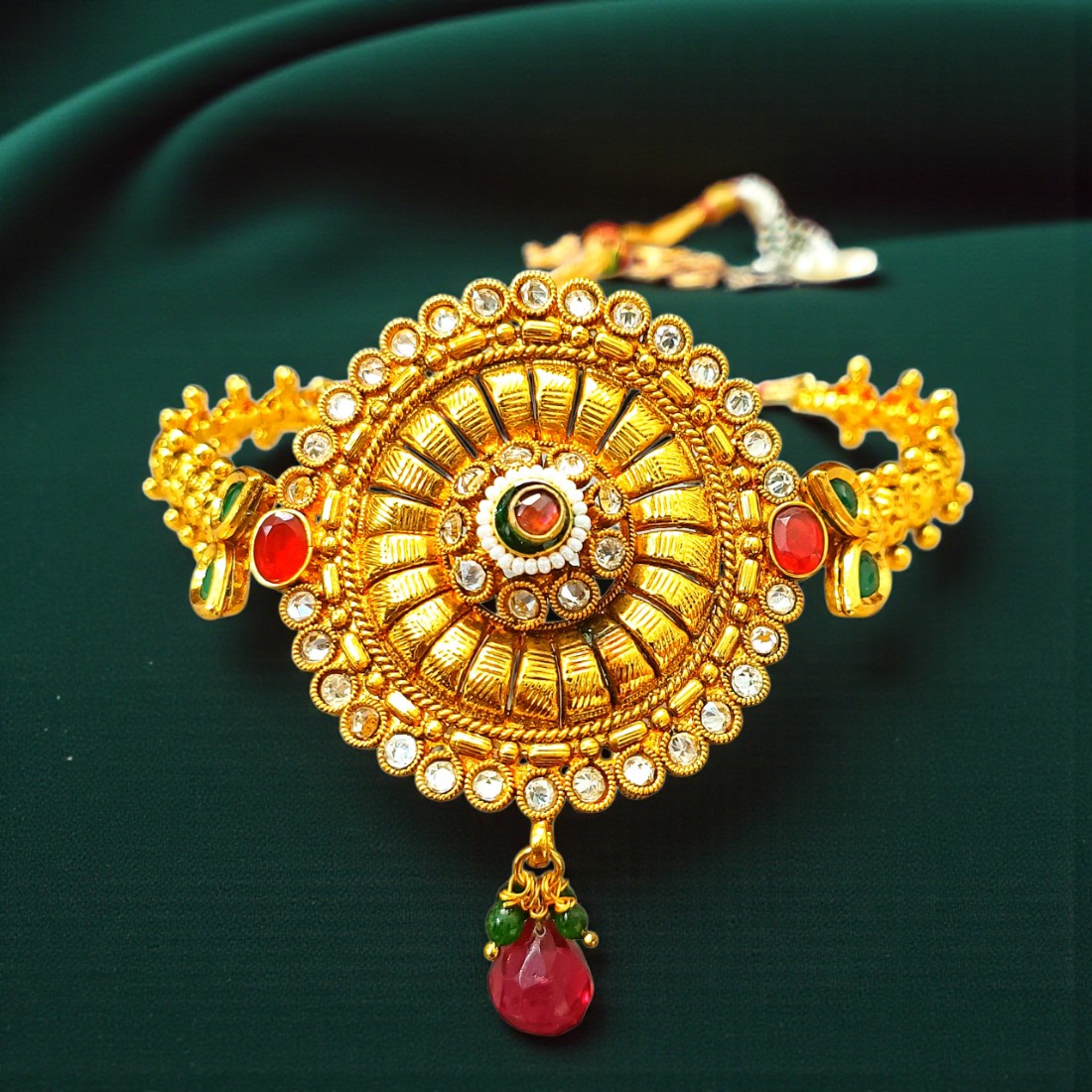 InShot 20251221 122002040 copy 1100x1100