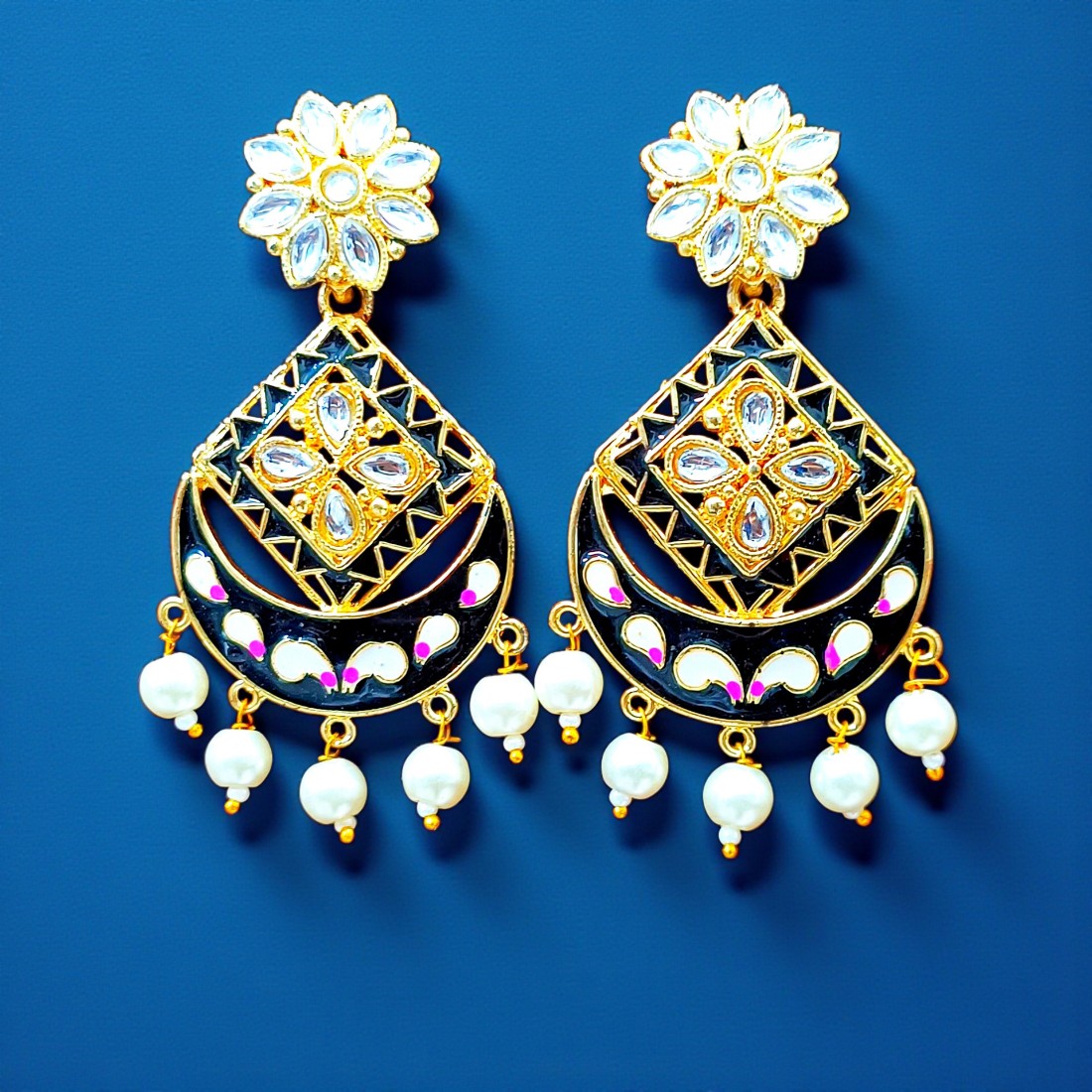 InShot 20251222 101901034 copy 1100x1100