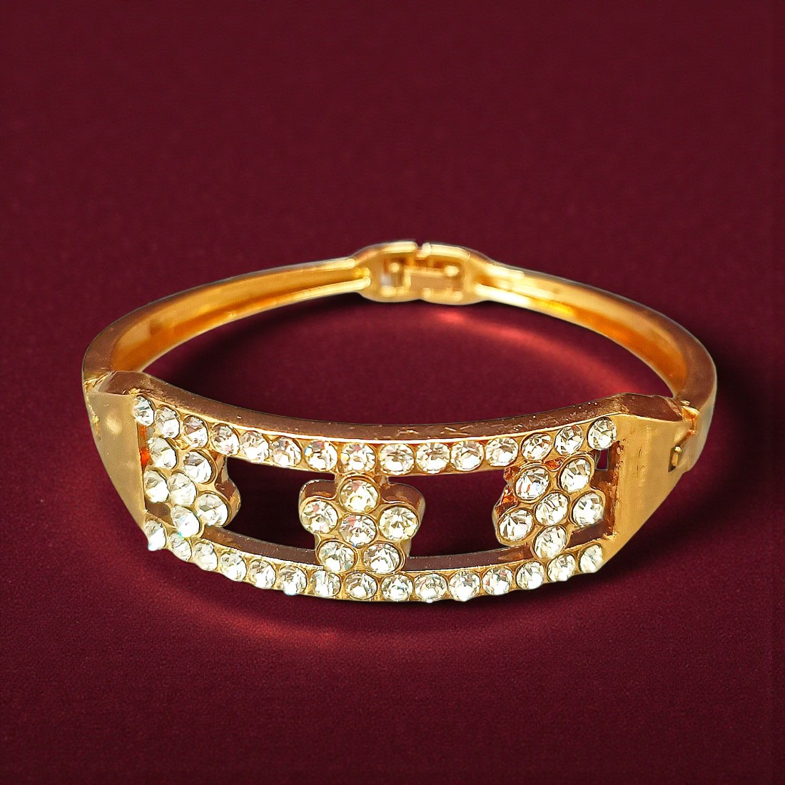 InShot 20251226 203522443 copy 1100x1100